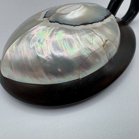 Catherine Noll Vintage Luxury Wooden Necklace and Shell Pendant - Picture 5 of 5